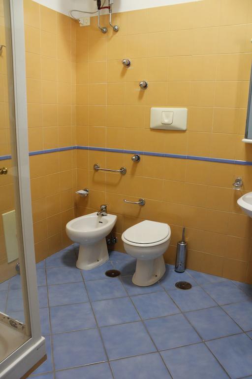 Hotel Ancelle Sorrento - Casa D'Accoglienza à Castellammare di Stabia Chambre photo