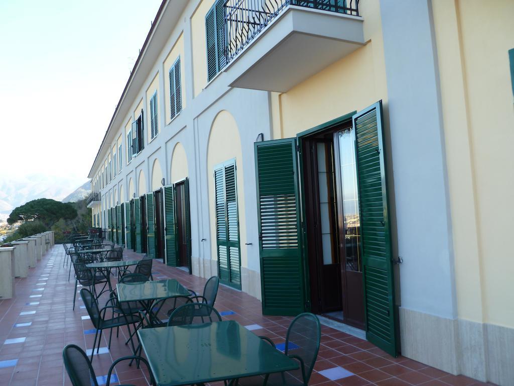 Hotel Ancelle Sorrento - Casa D'Accoglienza à Castellammare di Stabia Extérieur photo