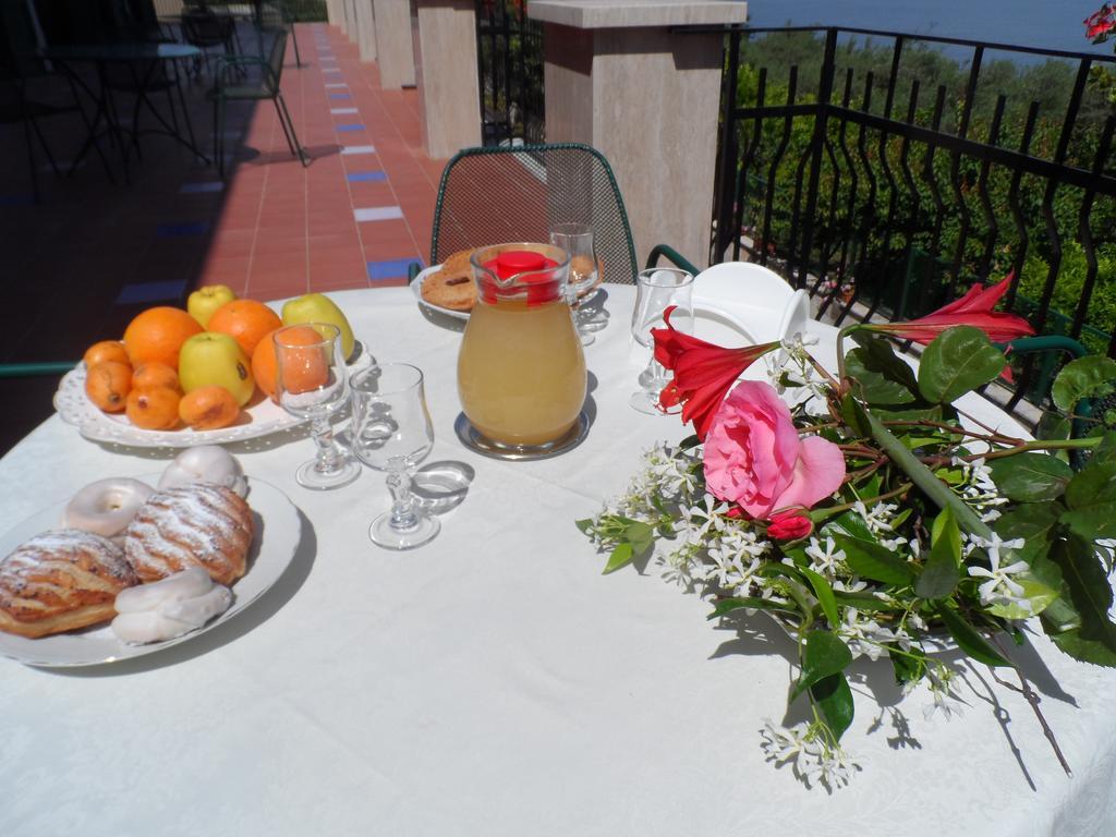 Hotel Ancelle Sorrento - Casa D'Accoglienza à Castellammare di Stabia Extérieur photo